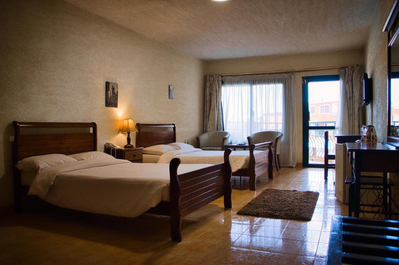 Adham Compound Hotel King Mariout Esterno foto