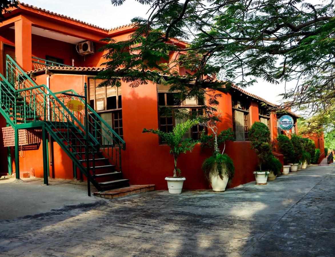 Adham Compound Hotel King Mariout Esterno foto