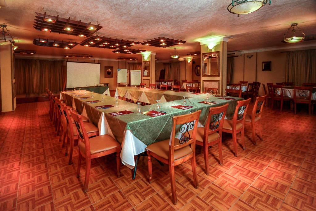 Adham Compound Hotel King Mariout Esterno foto